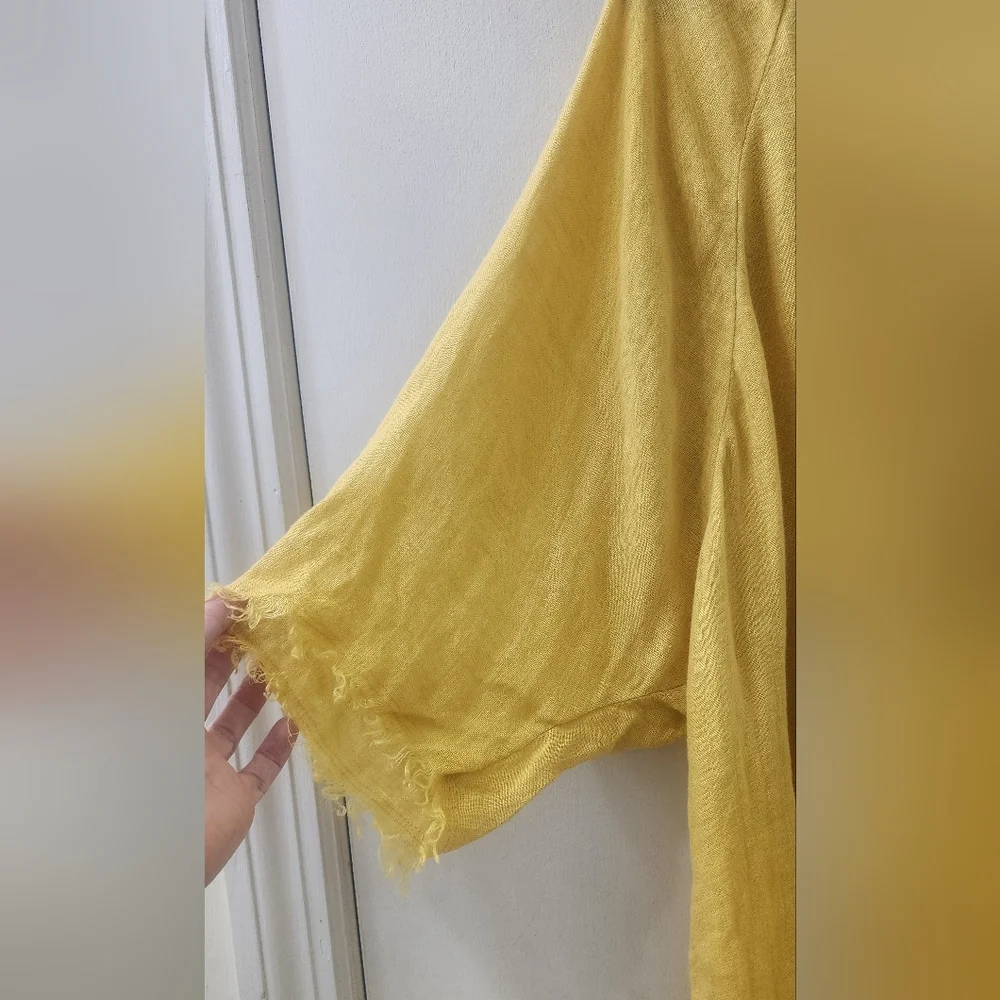 Massimo Dutti Yellow V-Neck Women's Top, Size Medium, Linen. - Picture 5 of 10